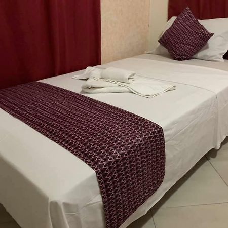 Vlv International Guest House Кололи Экстерьер фото